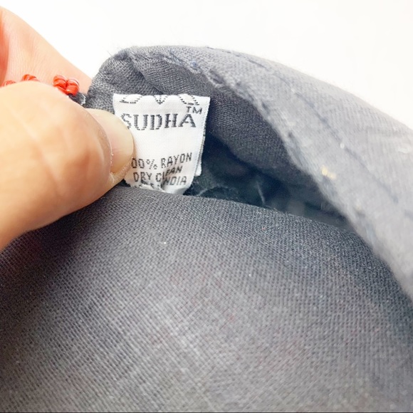 Sudha | 1960's Vintage Hand Beaded Cabochon Mini Bag Purse - Picture 8 of 8